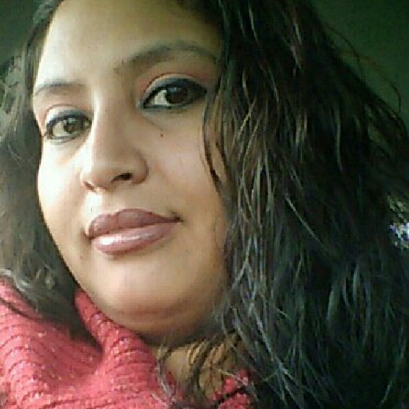 Meet your Posher, Griselda - Picture 1 of 1