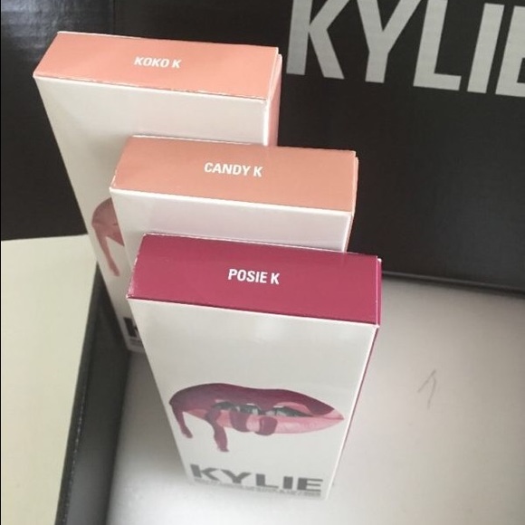 3 Kylie lip kits - Picture 2 of 2
