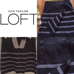 LOFT- XSP Gray stripped sweater skirt.