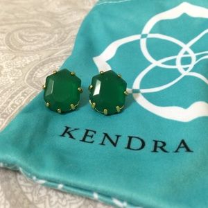 Kendra Scott Morgan Stud in Emerald