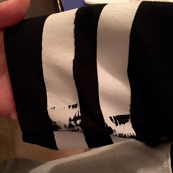 SOLD! XL Woman's FOX T-Shirt - Picture 2 of 4