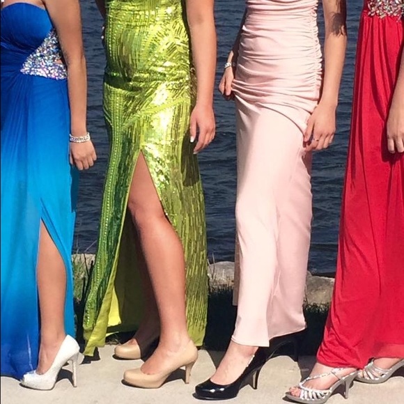 PROM DRESS - Picture 2 of 3