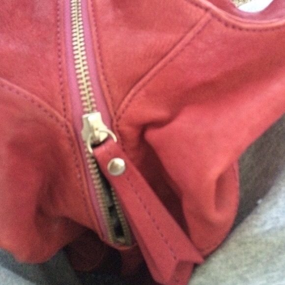 Pink purse - Picture 2 of 4