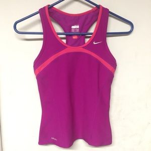 Nike workout tank💞