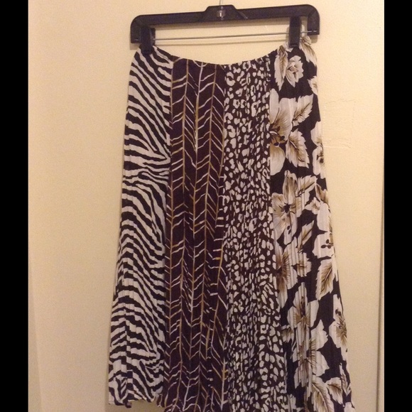 Brown polyester skirt