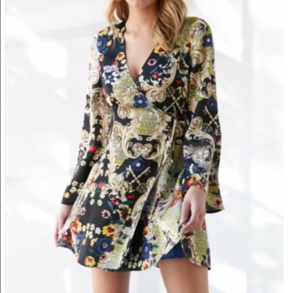 UO sold on M