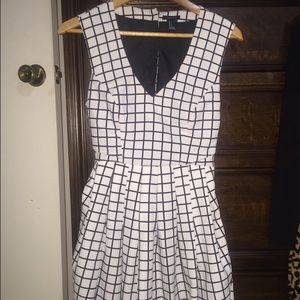 Fit & flare cute open back dress