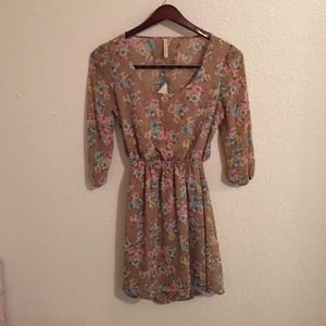 Flirty floral open back dress!!!