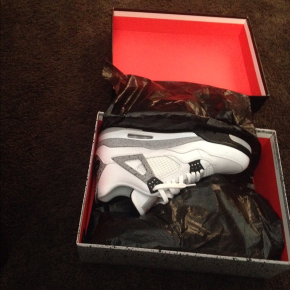 Jordan Retro Cement 4s