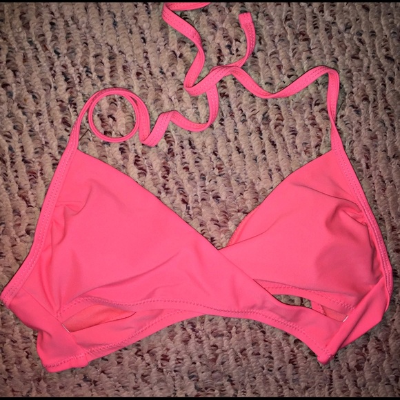 Criss cross bikini top
