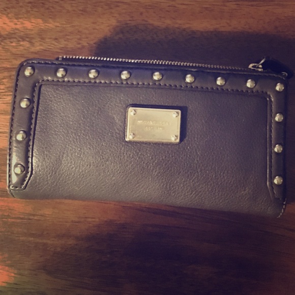 Brown leather Michael Kors wallet