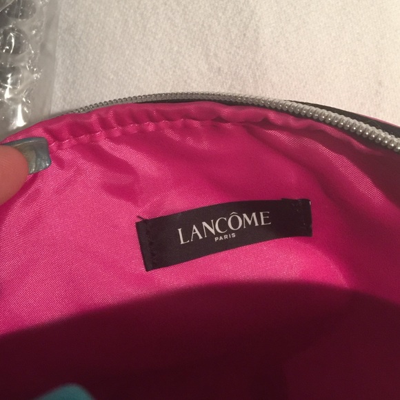 Lancôme Pink Polka Dot Cosmetic Bag - Picture 2 of 9