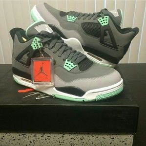 Green Glow 4s