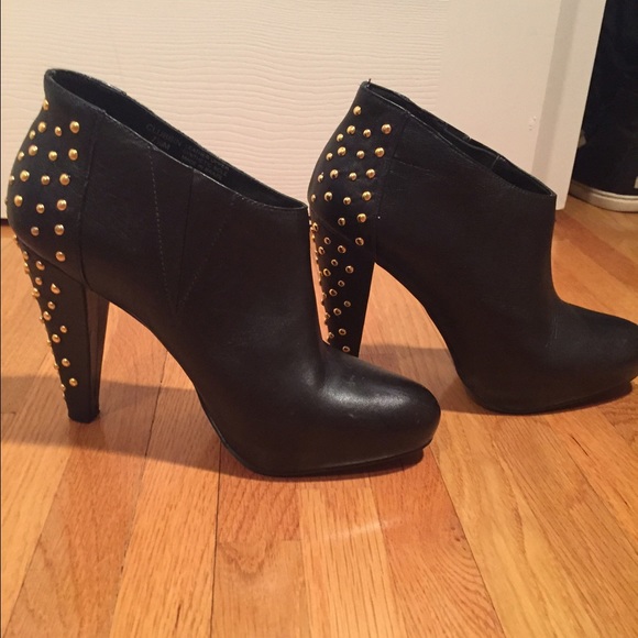 Steve Madden Studded Booties