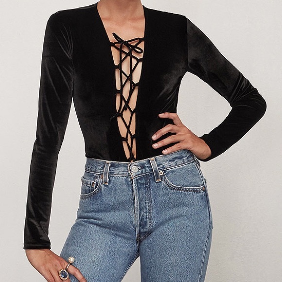 Reformation Avalon bodysuit (black velvet)