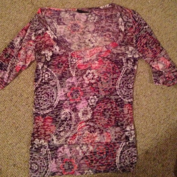 Rue 21 t-shirt