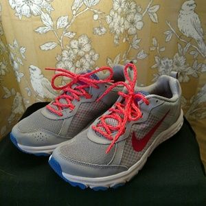 Nike Wild Trail Athletic Shoes