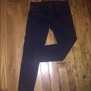 J Brand cropped skinny jeans. Size 31