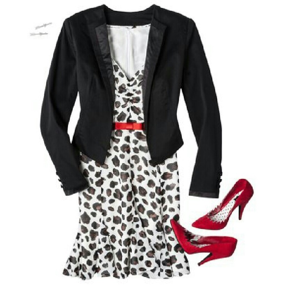 Kate Young fashion dress size 8 OFFER! $10 off! 🎉