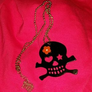 NEW - Girlie Skull n Crossbones w/ Flower Necklace