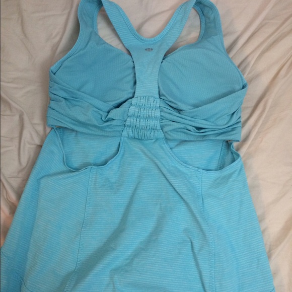 Lululemon Open Back Turbo Worn 1 Time Size 6/Pads - image 1