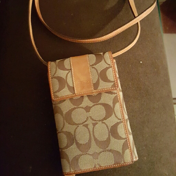 Authentic Coach purse - Picture 2 of 4