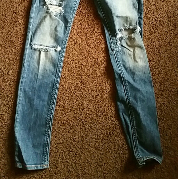 Hollister skinny jeans Sold on merc - Picture 4 of 4