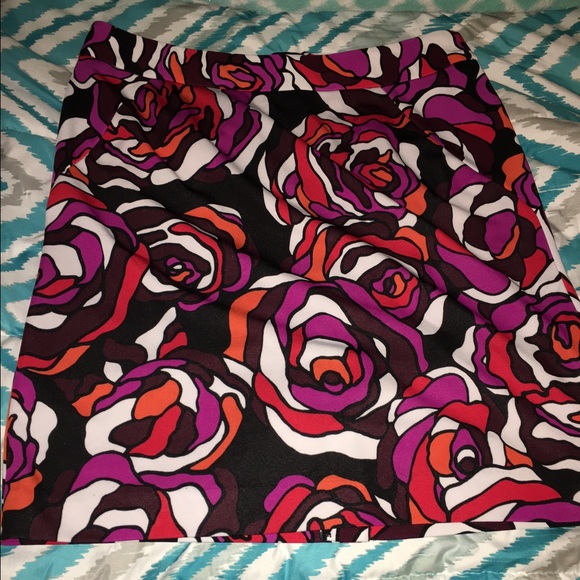 Dresses & Skirts - Scuba Knit Skirt Size 14