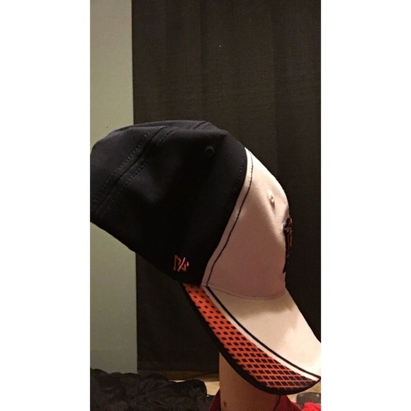 Bears hat - Picture 2 of 4