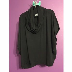 Loose black top