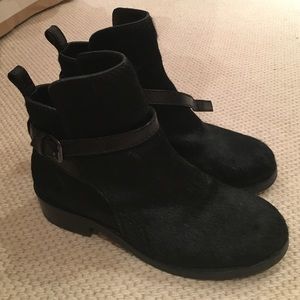 Acne horsehair black booties