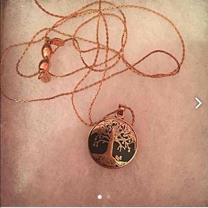 Alex and Ani Tree of Life Expandable Necklace💗💗