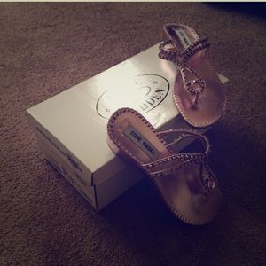 Steve Madden slip ons