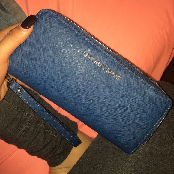 Michael Kors wallet