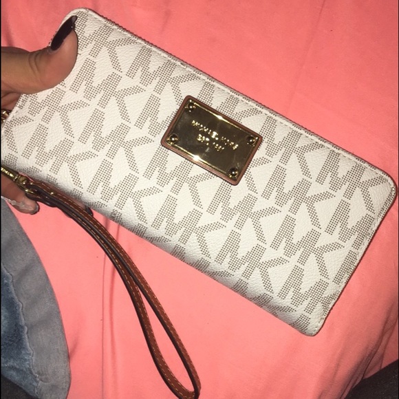 Michael Kors wallet