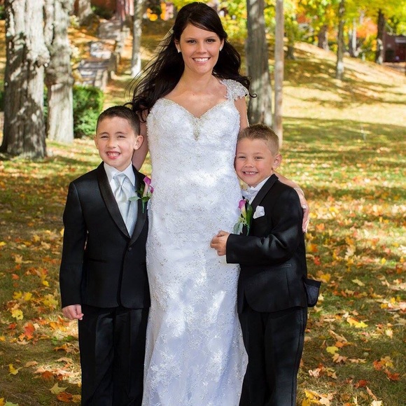 💋 Meet your posher! 💋 - Picture 3 of 4