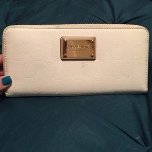 Michael Kors white patent leather wallet