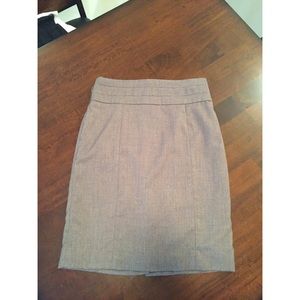 Gray pencil skirt