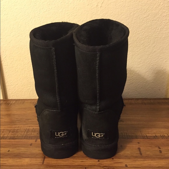 UGG Shoes - Black ugg size 9