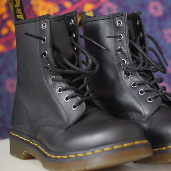 BRAND NEW dr martins