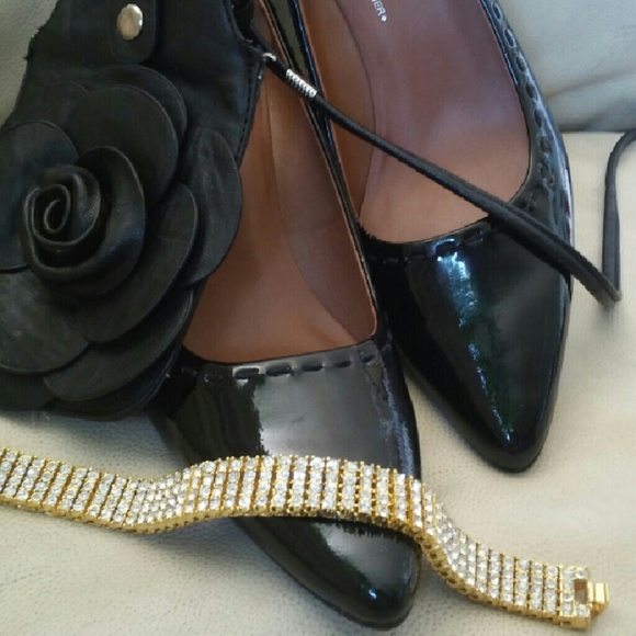 Black Donald J. Pliner shoes