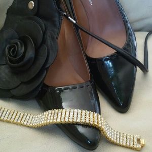 Black Donald J. Pliner shoes