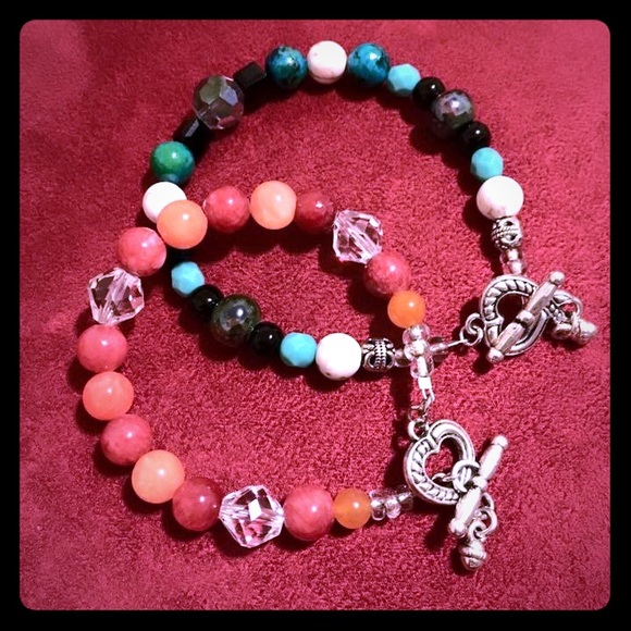 Free hand bead women's bracelets