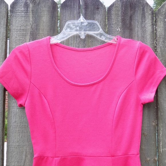 Classic Pink Dress - Picture 3 of 4