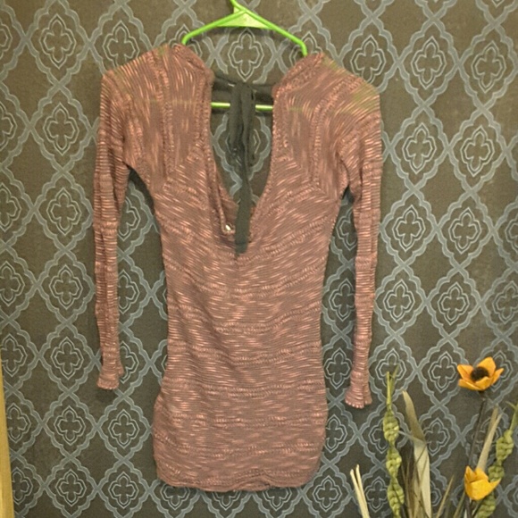 Knit grey and pink shirt - Picture 2 of 4