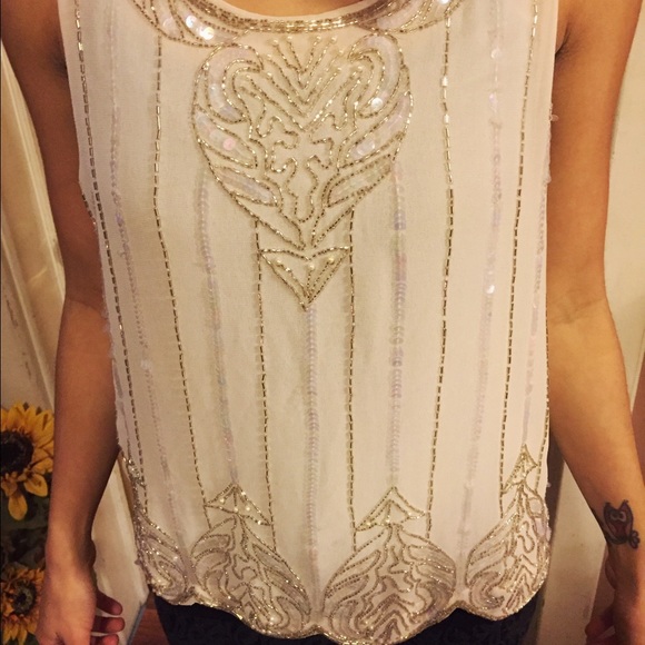 Top - Picture 2 of 4