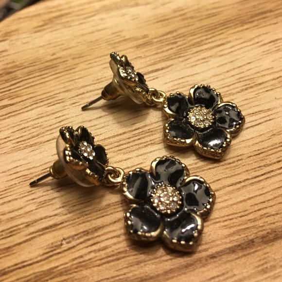 Kate Spade ♠️ - Picture 2 of 4