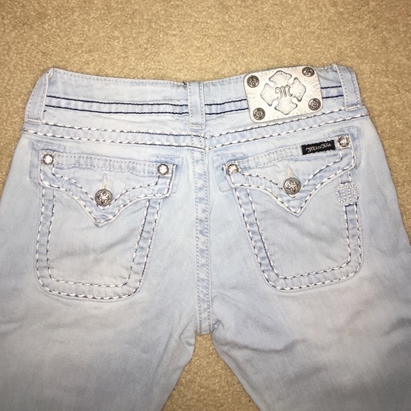 PRICE DROP Light wash Miss Me flare jeans size 28