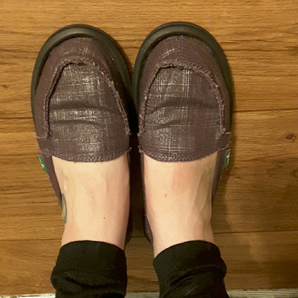 Sold on different site Purple slip on shoes - Picture 2 of 3