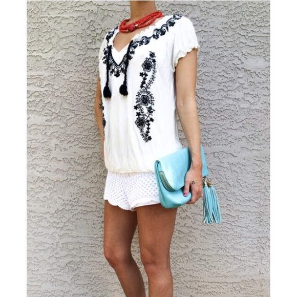 Black/Cream Bohemian top. - Picture 2 of 3